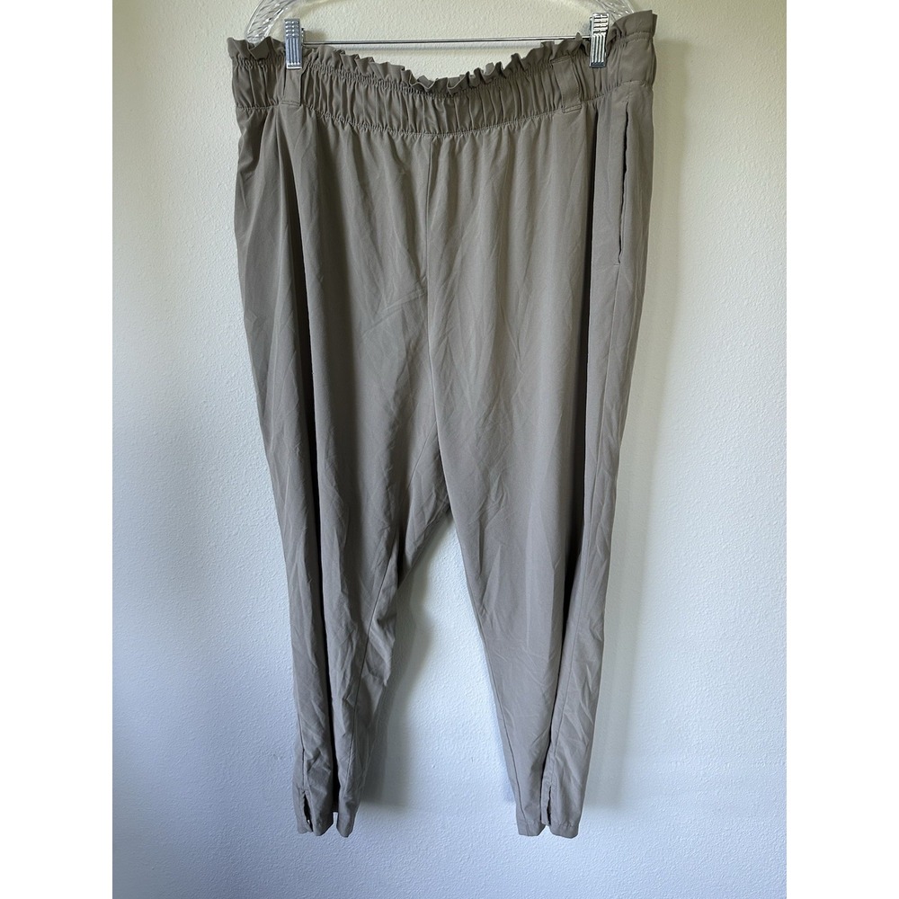 Stylus Plus Size 1X Pull On Flat Front Slim Tapered Pants Taupe Quick Dry‎ Light